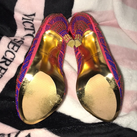 Pumps - Picture 4 of 5